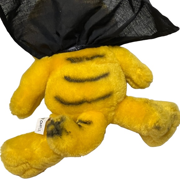 Vintage Garfield with Black Cape Plush - Picture 4 of 8